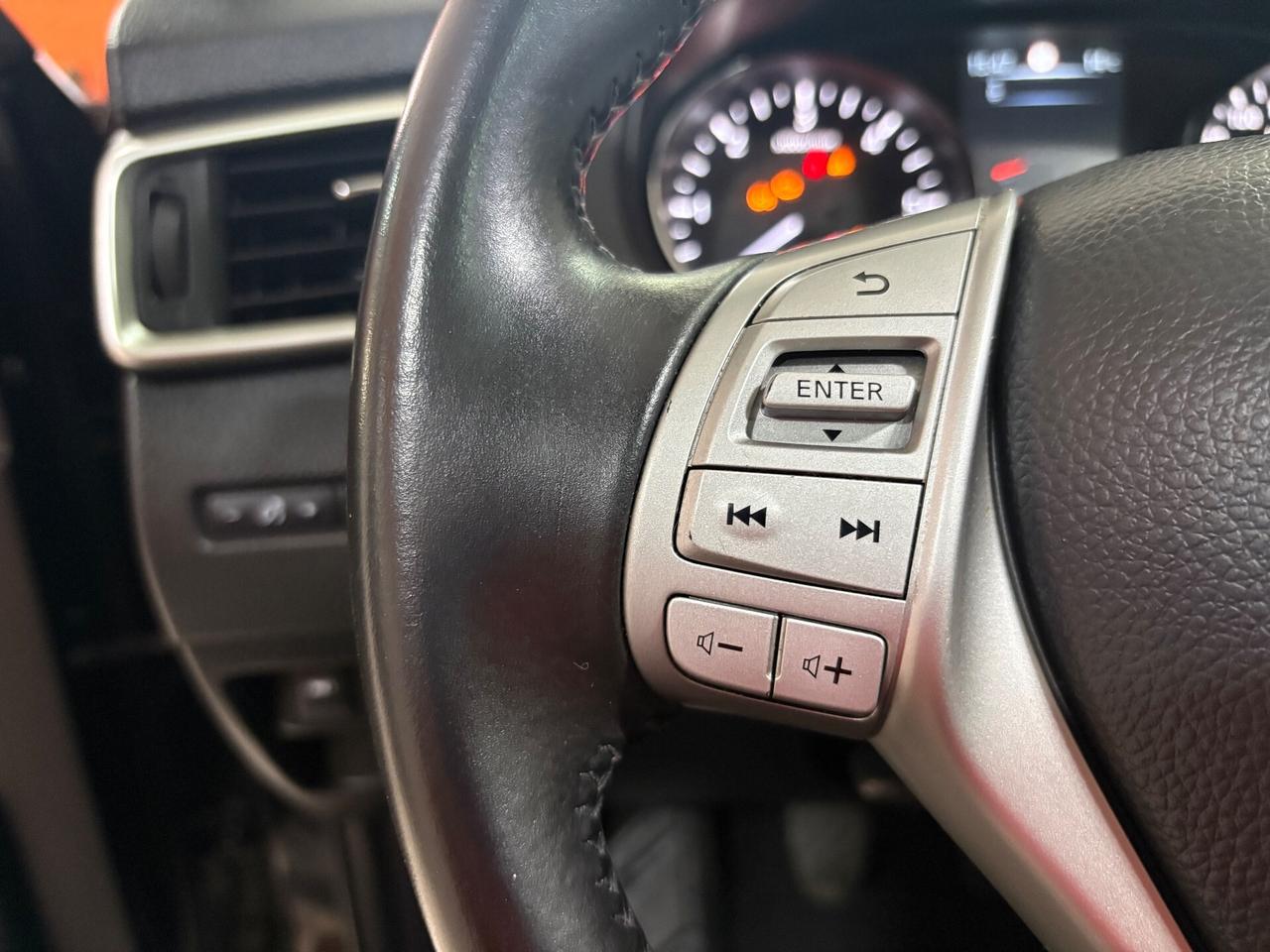 Nissan Qashqai 1.5 110CV dCi Tekna tetto navi permute finanziamenti