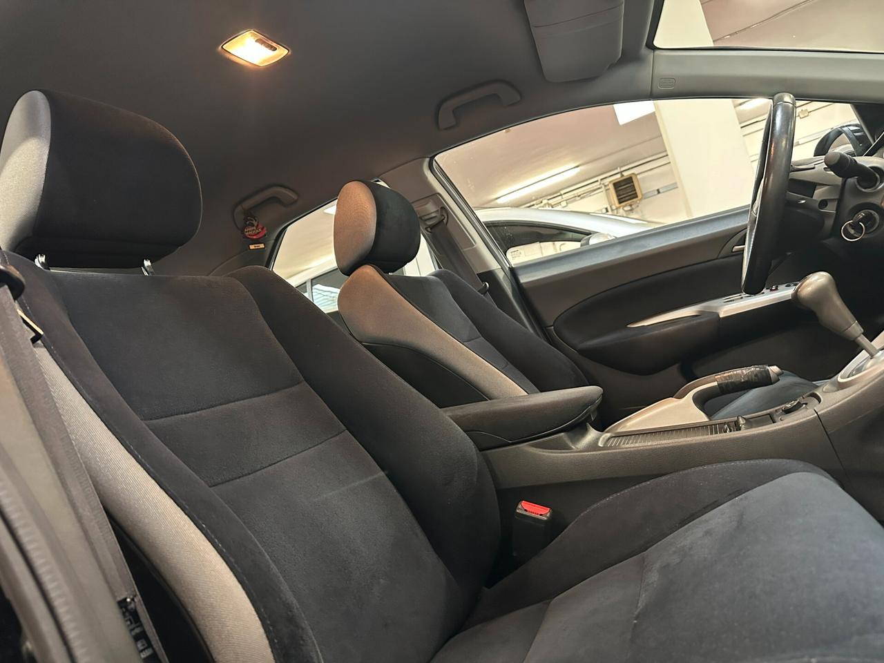Honda Civic 1.8 i-VTEC 5p. Comfort