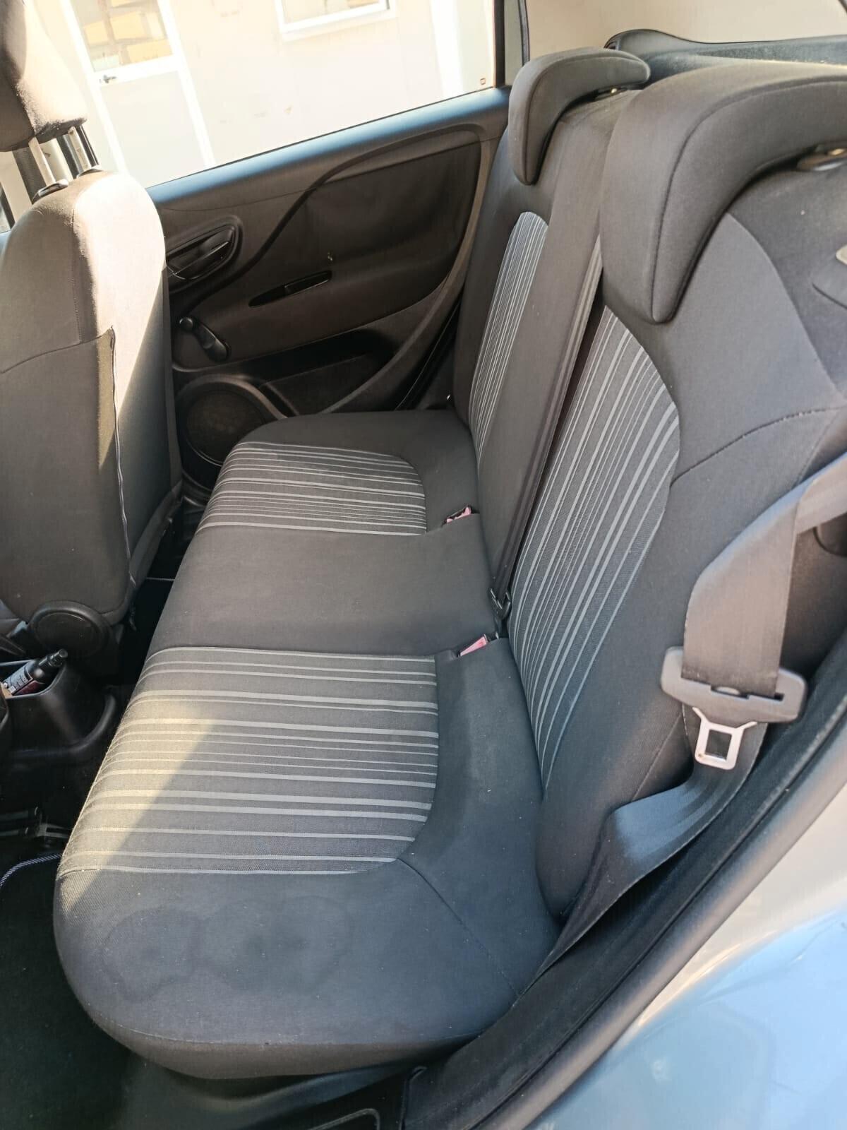 Fiat Punto 1.4 8v 77cv GPL Rinnovato-2011