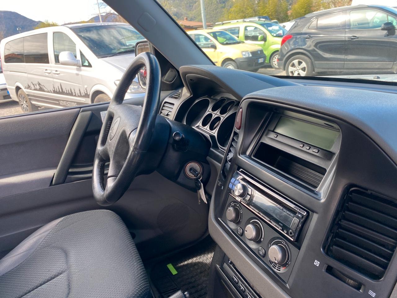 Mitsubishi Pajero 3.2 16V DI-D 3p. GLX