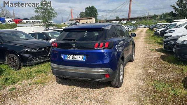 PEUGEOT 3008 3008 AUTOM 1.5 bluehdi Business s TG : GC806FJ