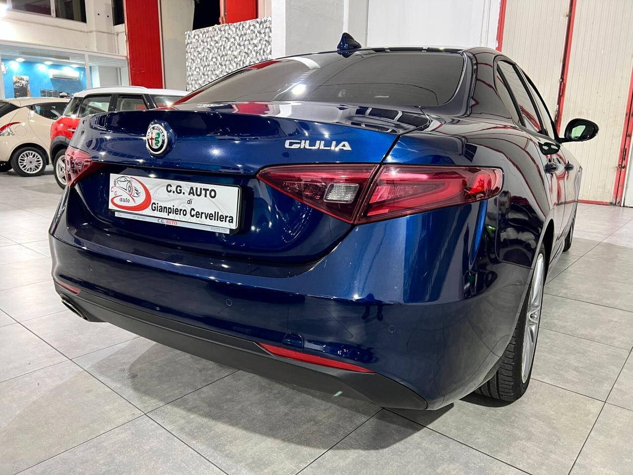 Alfa Romeo Giulia 2.2 160 CV - AT8 Executive - 2019