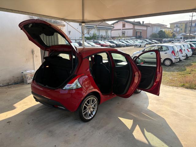 LANCIA Ypsilon 0.9 TwinAir 85 CV 5 porte S&S DFN Gold AUTOMATICA