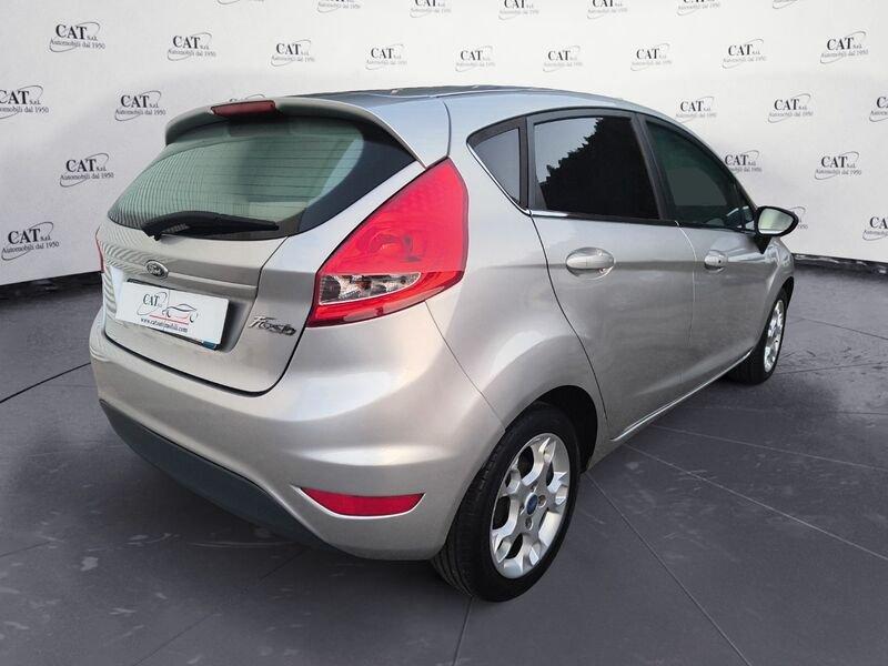 Ford Fiesta Fiesta 1.4 TDCi 5P Titanium