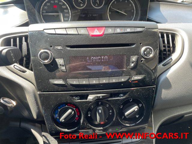 LANCIA Ypsilon 1.2 69 CV Unyca NEOPATENTATI