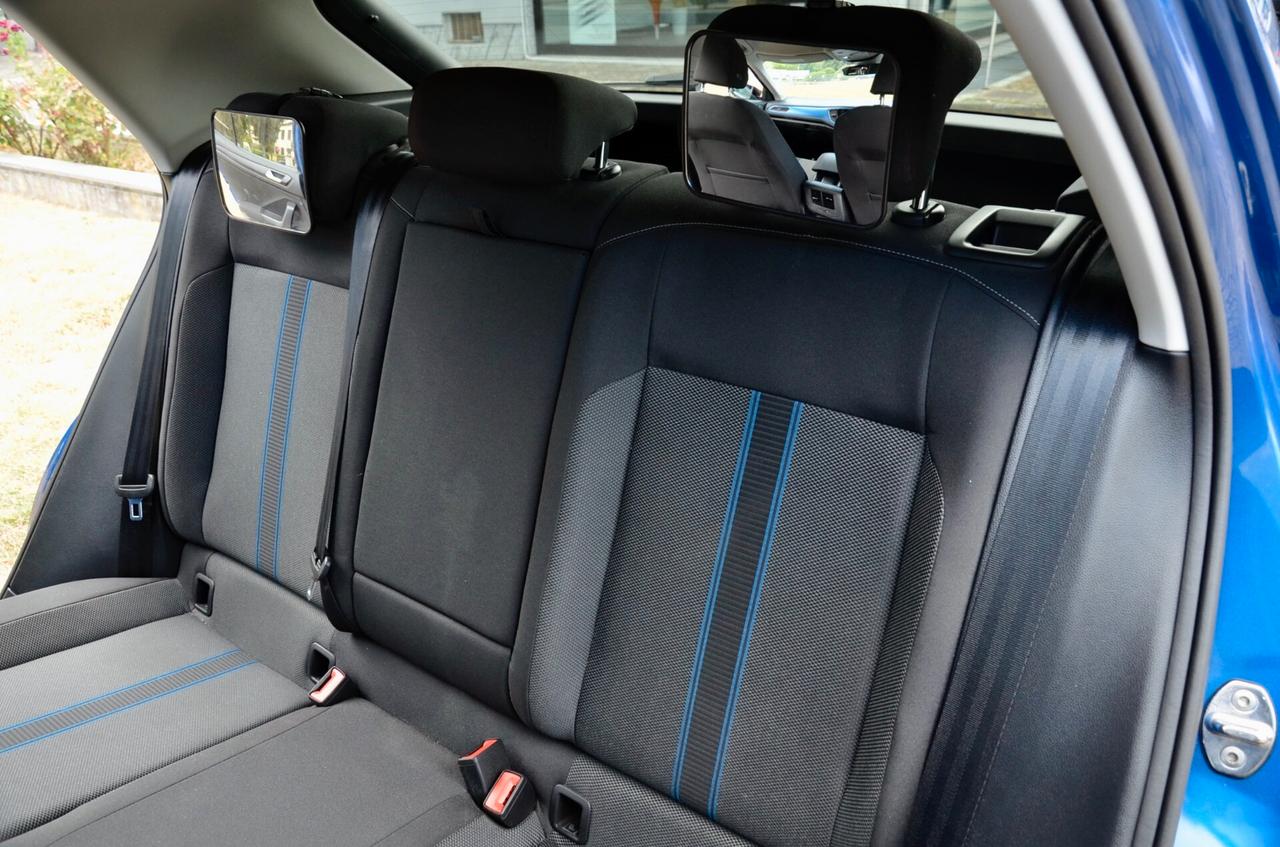 VOLKSWAGEN T-ROC 1.0 TSI STYLE 110cv, UFF ITALIANA, UNICOPROPRIETARIO, EURO 6D, FARI LED, APPLE ANDROID, PERMUTE