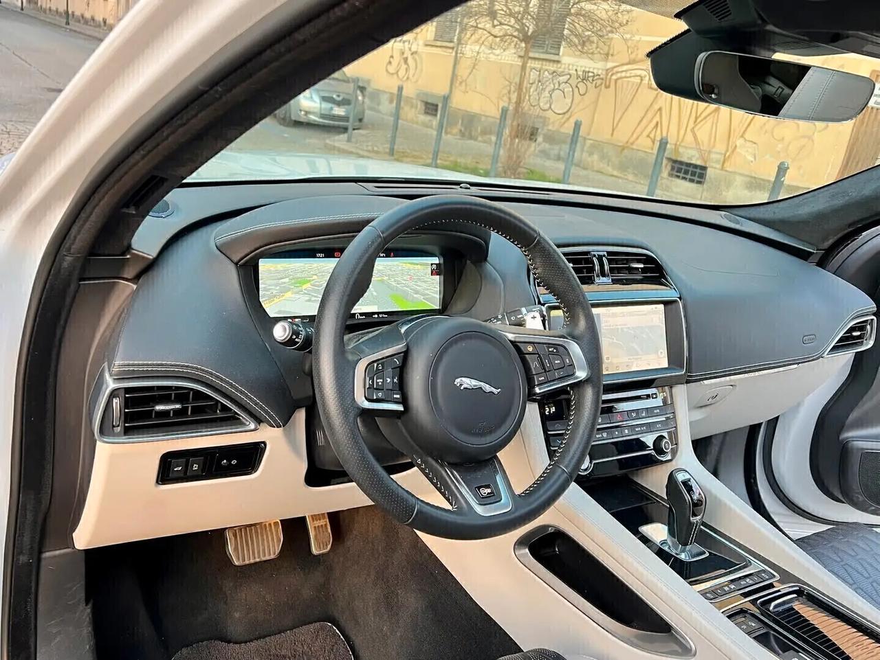 Jaguar F-Pace 5.0 V8 550 CV AWD aut. SVR