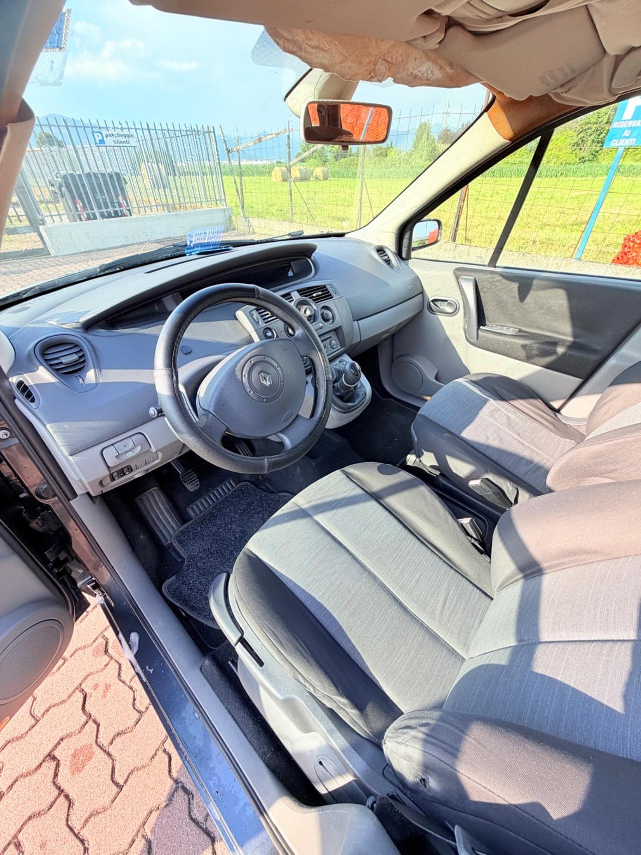 Renault Scenic Scénic 7 Posti GPL