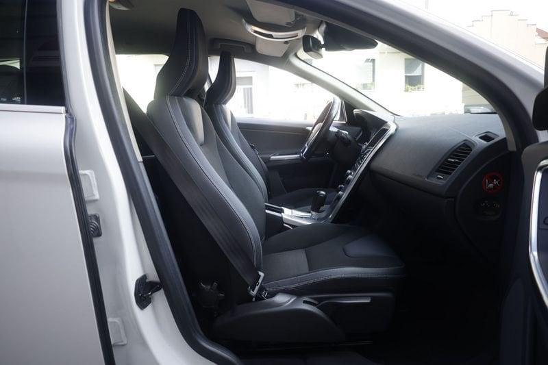 Volvo XC60 Volvo XC60 D5 AWD Geartronic Kinetic Unicoproprietario