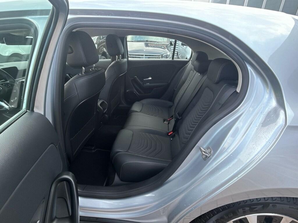 Mercedes Classe A 180 180 D Advanced 8G-DCT