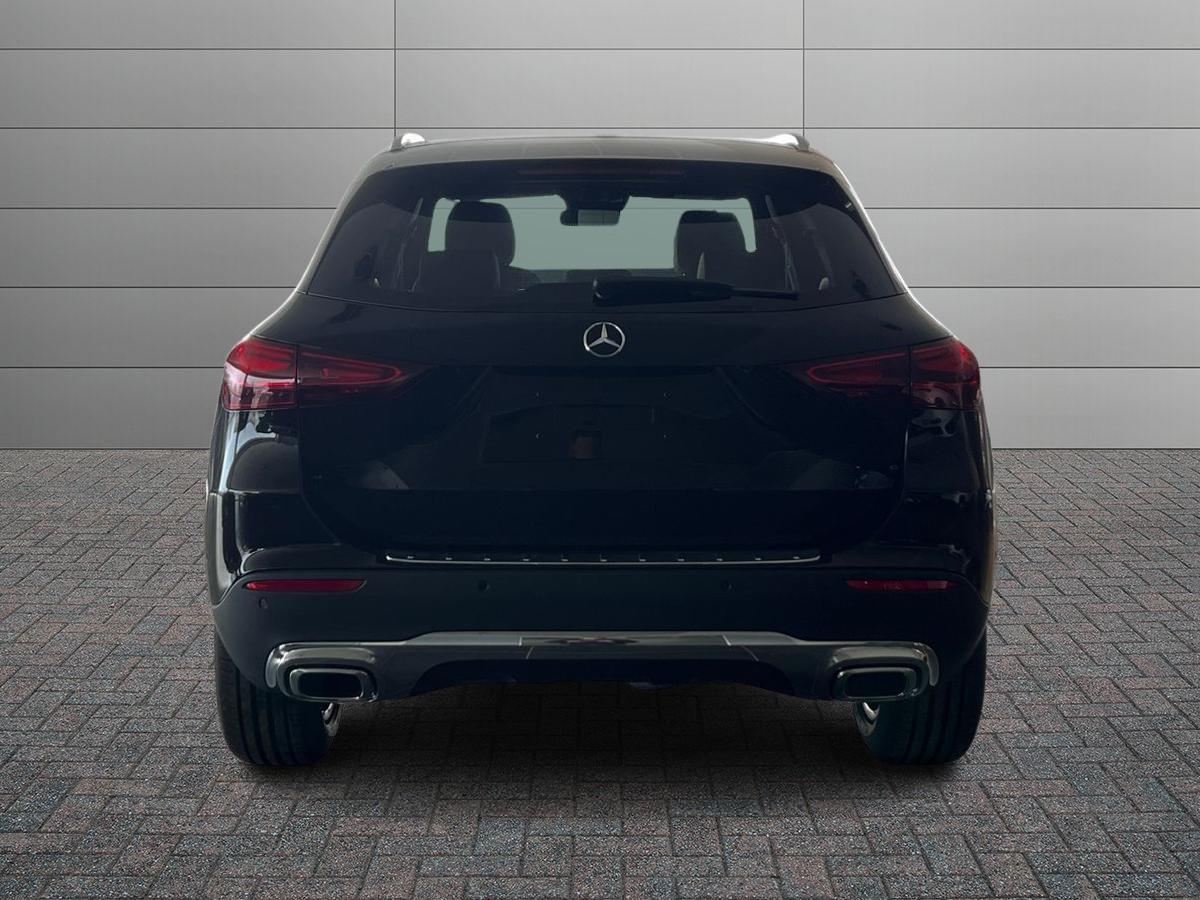 Mercedes-Benz GLA 200 d automatic