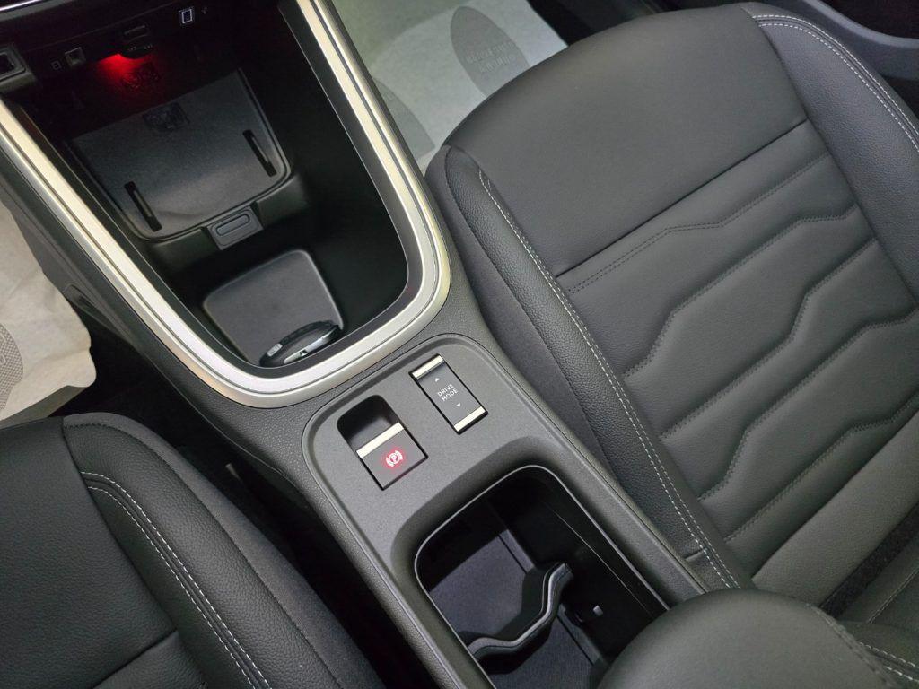 Jeep Avenger 1.2 Turbo 100 CV e-Hybrid Summit + Tetto