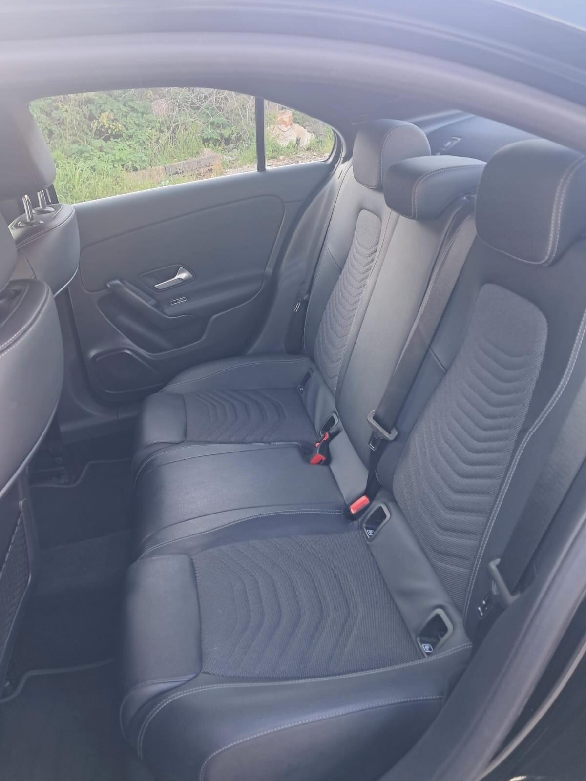 Mercedes-benz A 180 d Automatic Business V177 (IVA ESPOSTA)