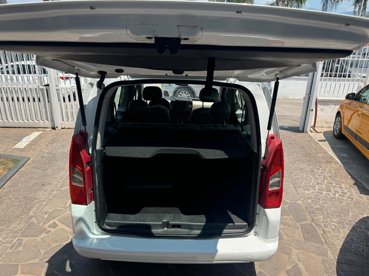 Peugeot Partner Tepee 1.6 HDi 90CV Premium