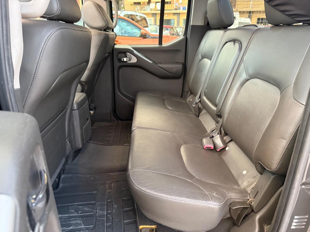 Nissan Navara 2.5 dCi 4 porte Double Cab LE