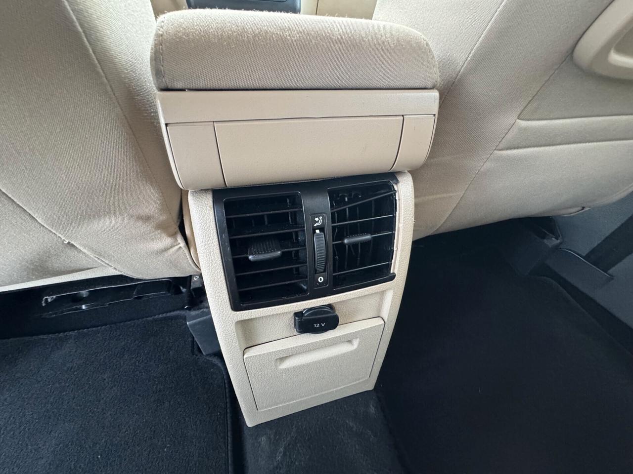 Volkswagen Touran 1.6TDI DSG Autom. 105CV - 7 Posti