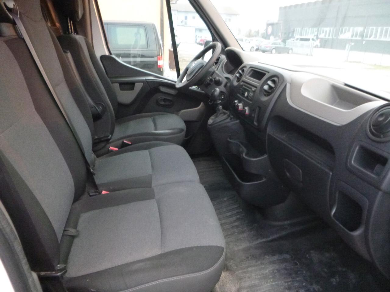 Nissan NV400 35 2.3 dCi PM-TA Furgone