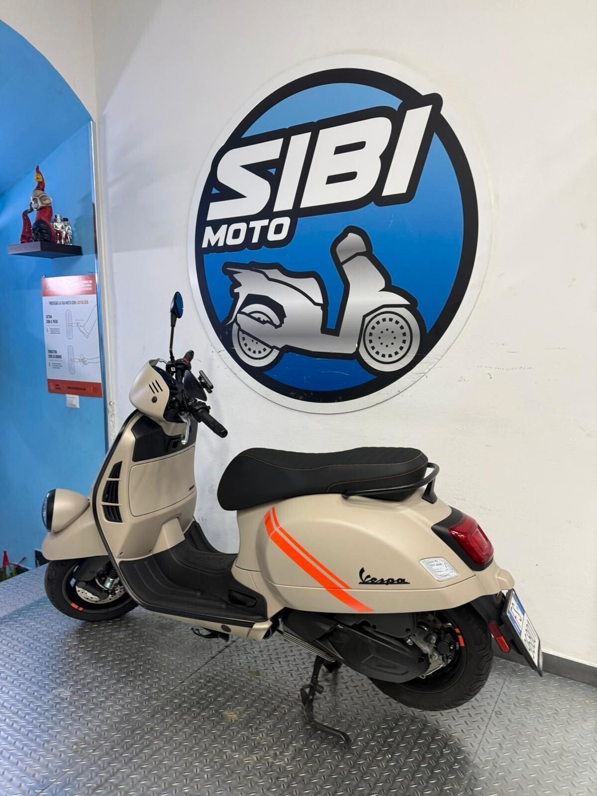Piaggio Vespa 300 GTV