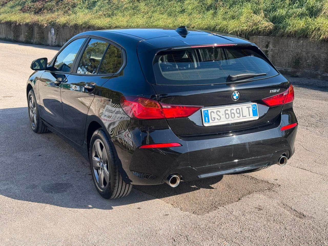 Bmw 118 118d 5p. Colorvision Edition