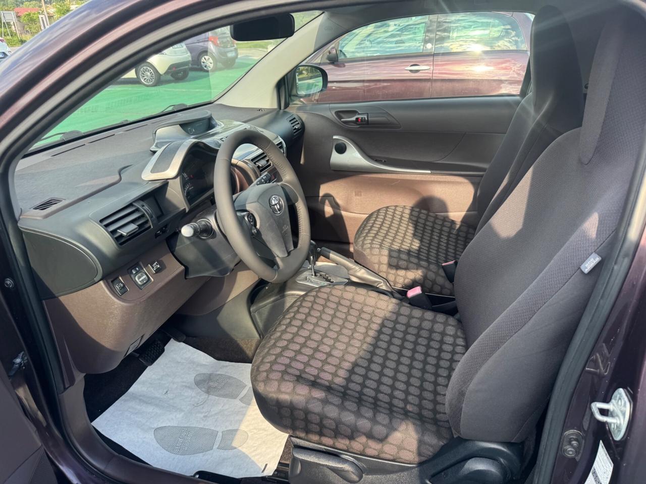 Toyota iQ 1.0 GPL E AUTOMATICA