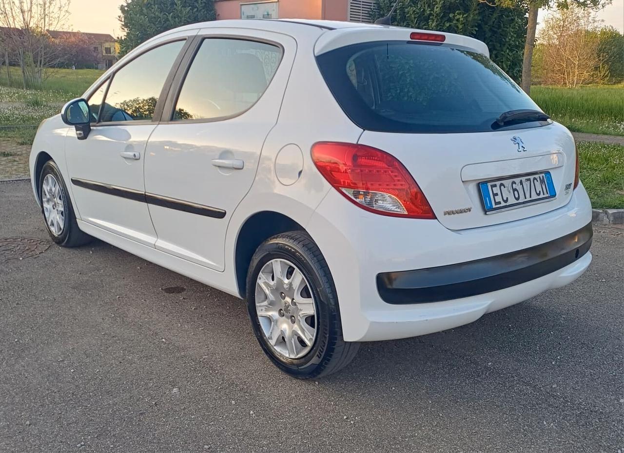 Peugeot 207 1.4 8V 75CV 5p. Energie Sport ECO GPL
