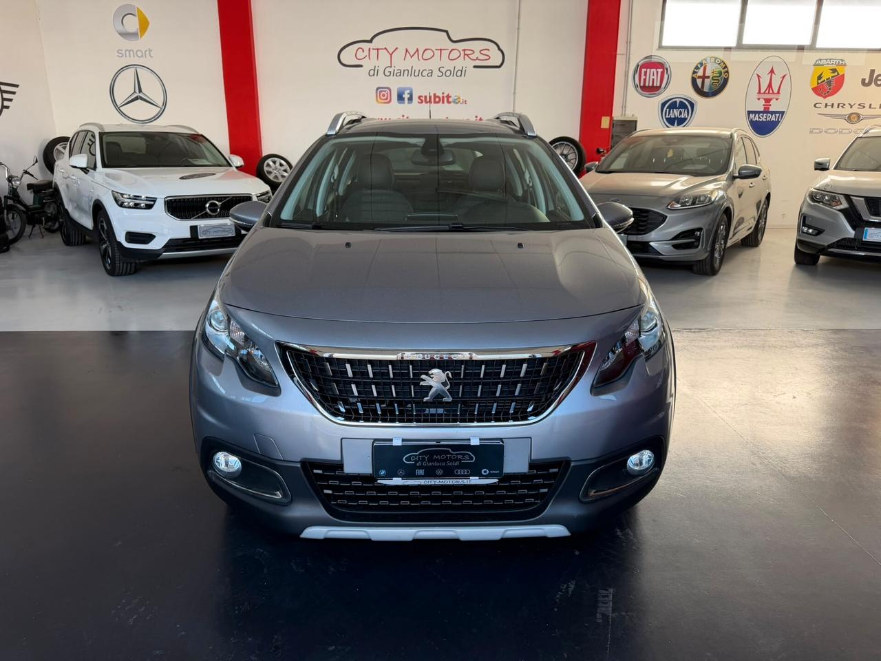 Peugeot 2008 1.2 Pure Tech 82 Allure km 14870