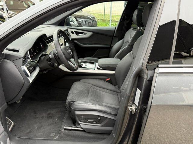 AUDI Q8 50 TDI 286 CV quattro S line edition Black Pack