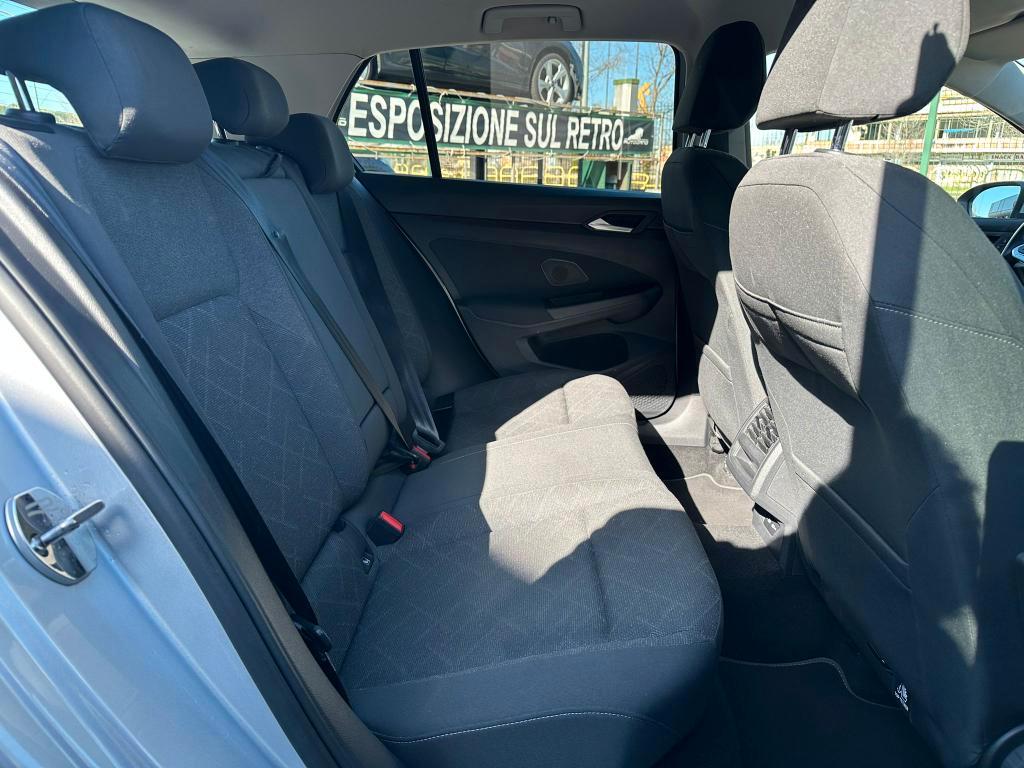 Volkswagen Golf 1.0 etsi evo Life 110cv dsg