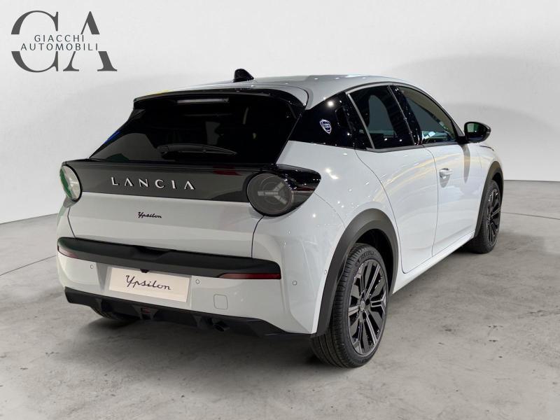 Lancia Ypsilon 1.2 mhev 110cv e-dct KM0!!