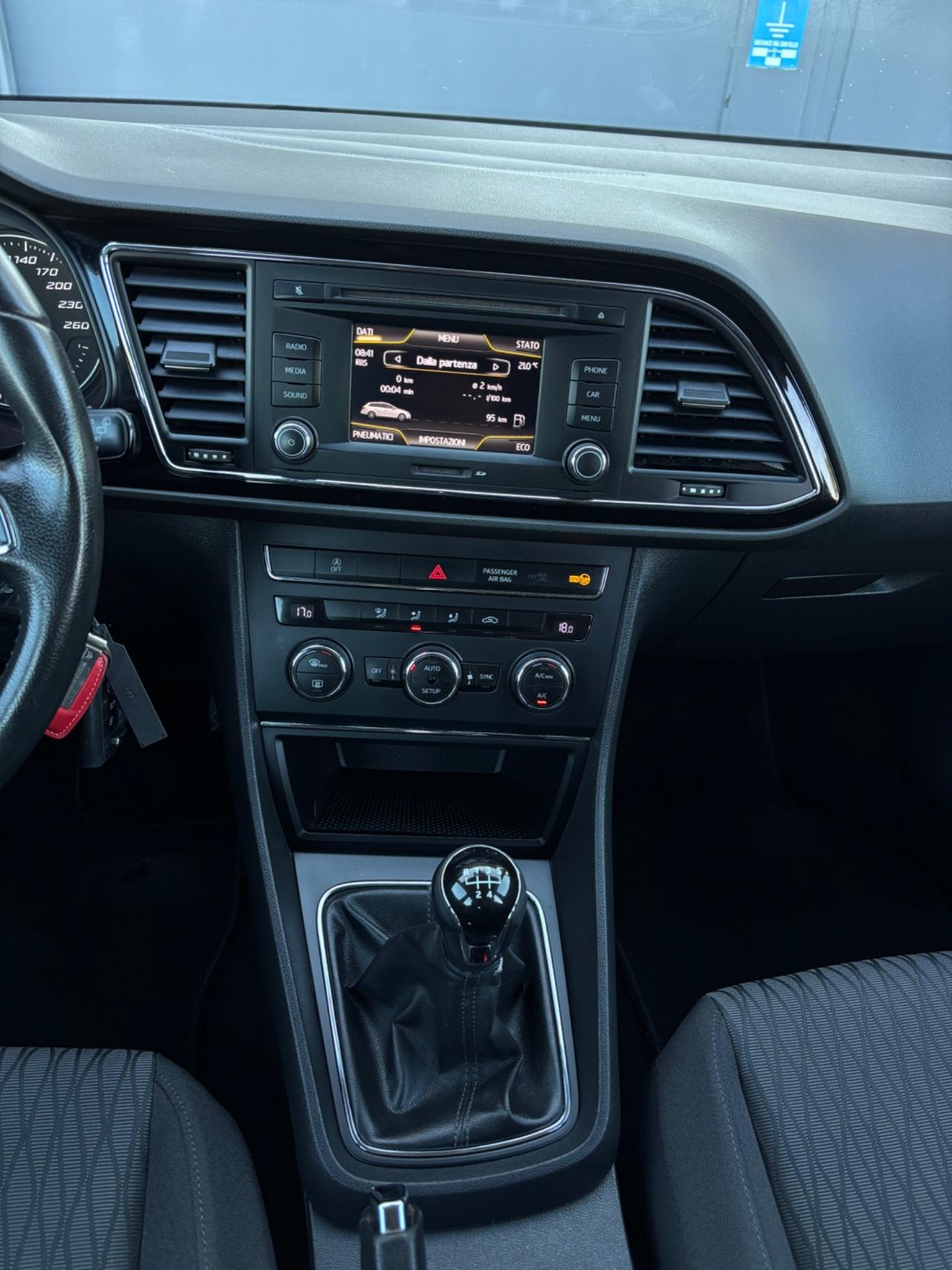 Seat Leon 1.6 TDI. Neopatentati. Garanzia 12mesi