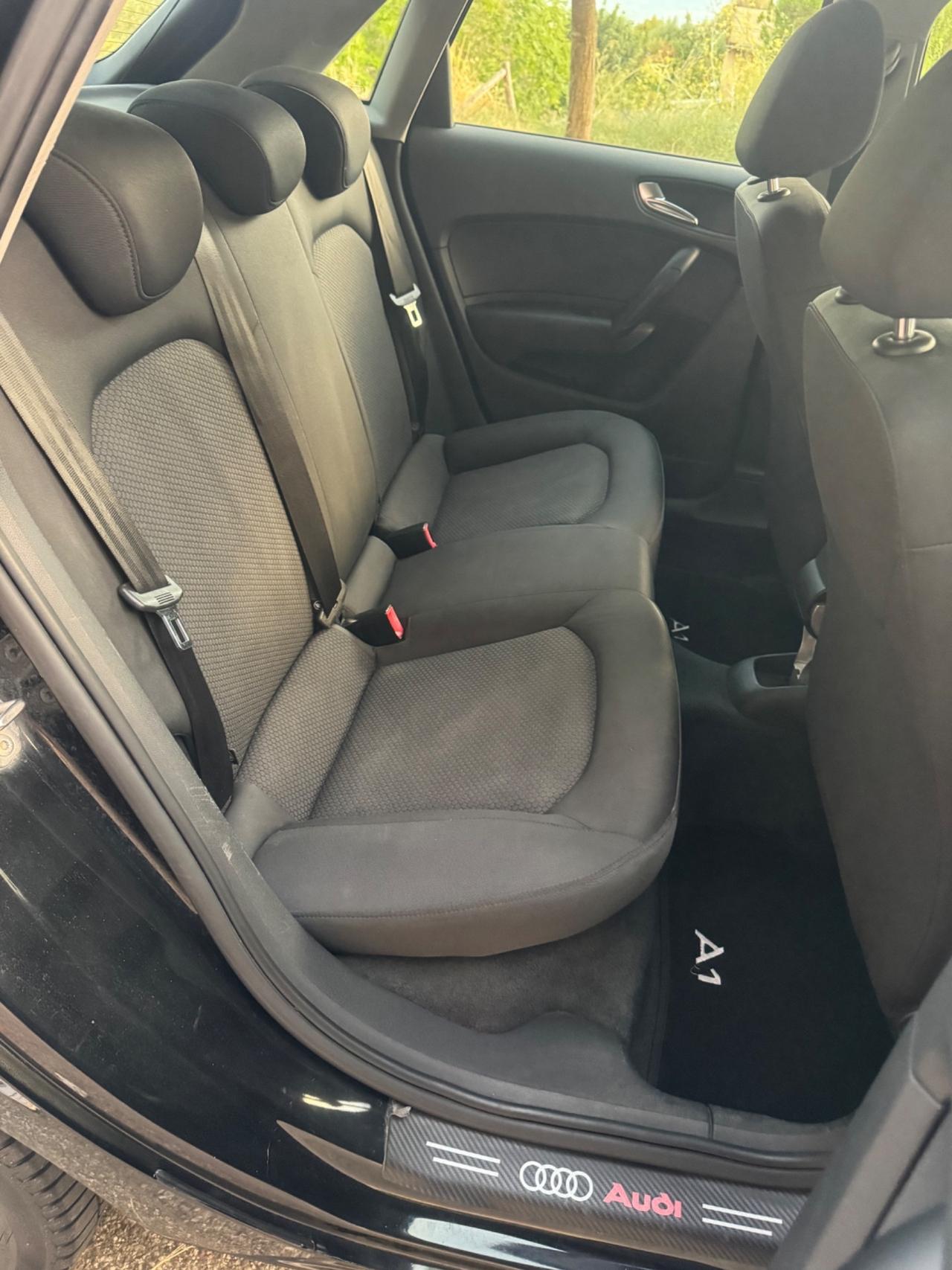 Audi A1 1.6 Diesel 90Cv 2014