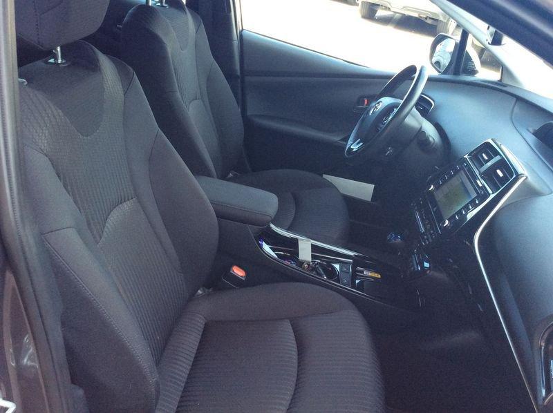 Toyota Prius 1.8 AWD Lounge