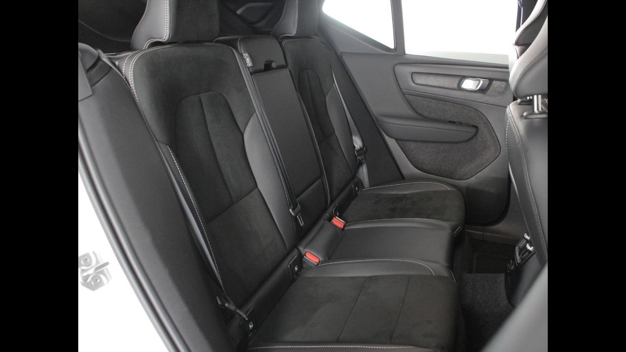 VOLVO XC40 - XC40 1.5 t5 phev R-design auto my21