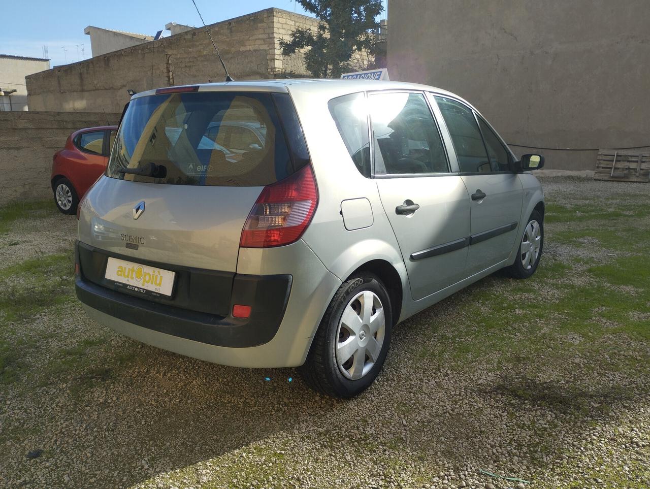 Renault Scenic 1.9 dCi Confort Dynamique