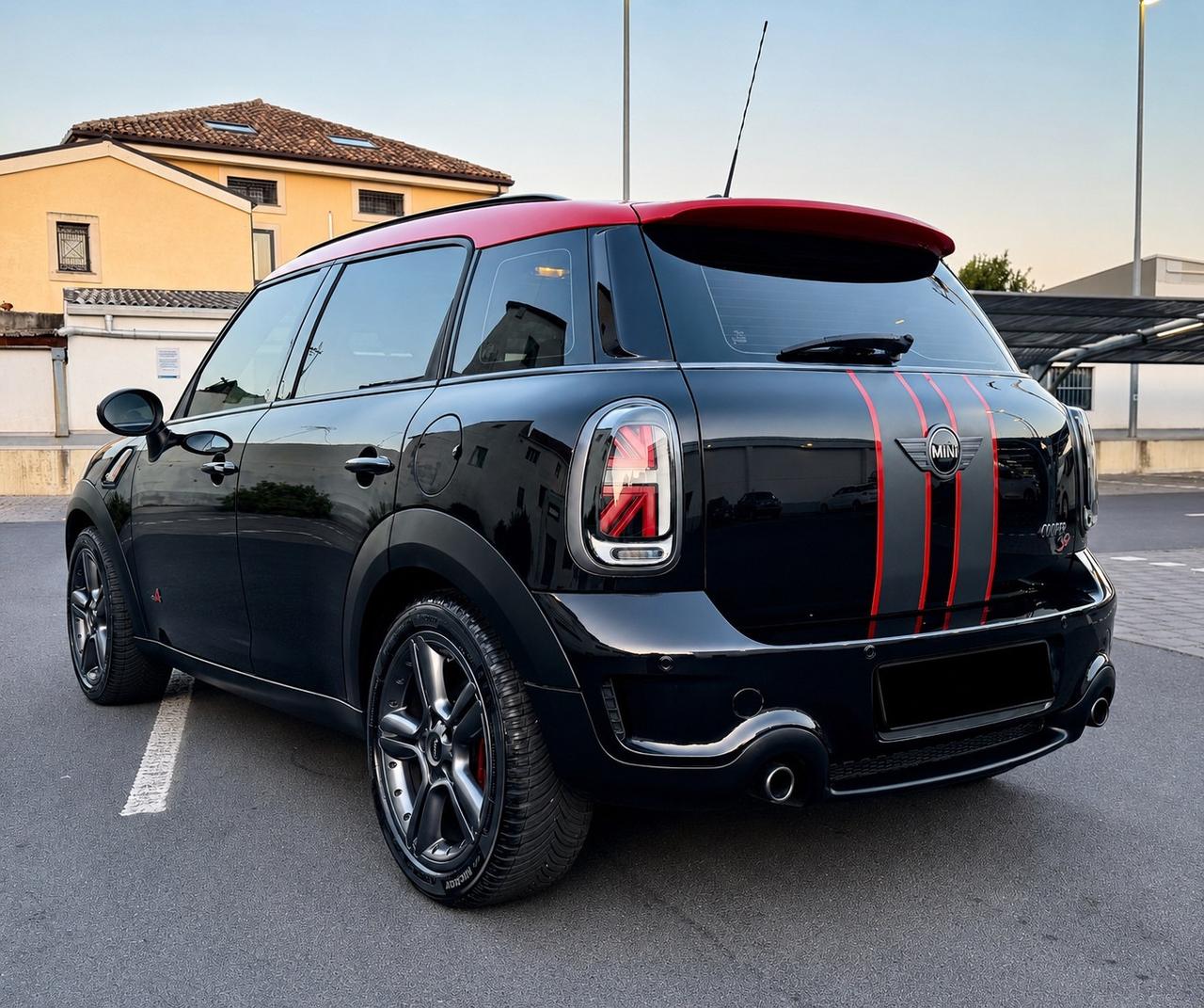 Mini Countryman SD 2.0 D ALL4 Automatica 143CV ALLETIMENTO JHON COOPER