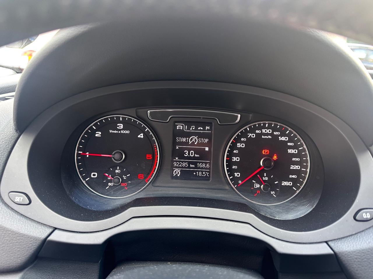 Audi Q3 2.0 TDI 120 CV Design
