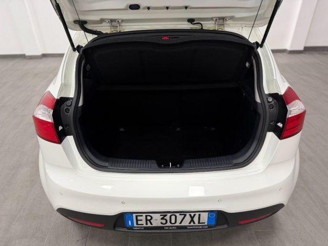 KIA Rio 1.1 CRDi 5p. Cool