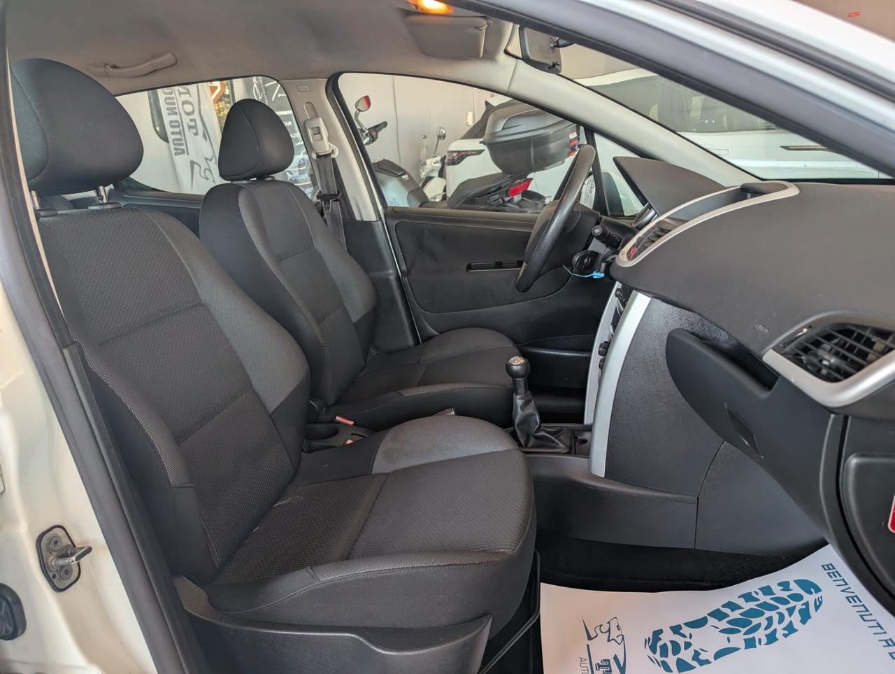 Peugeot 207 Plus 1.4 8V 75CV 5p. ECO GPL