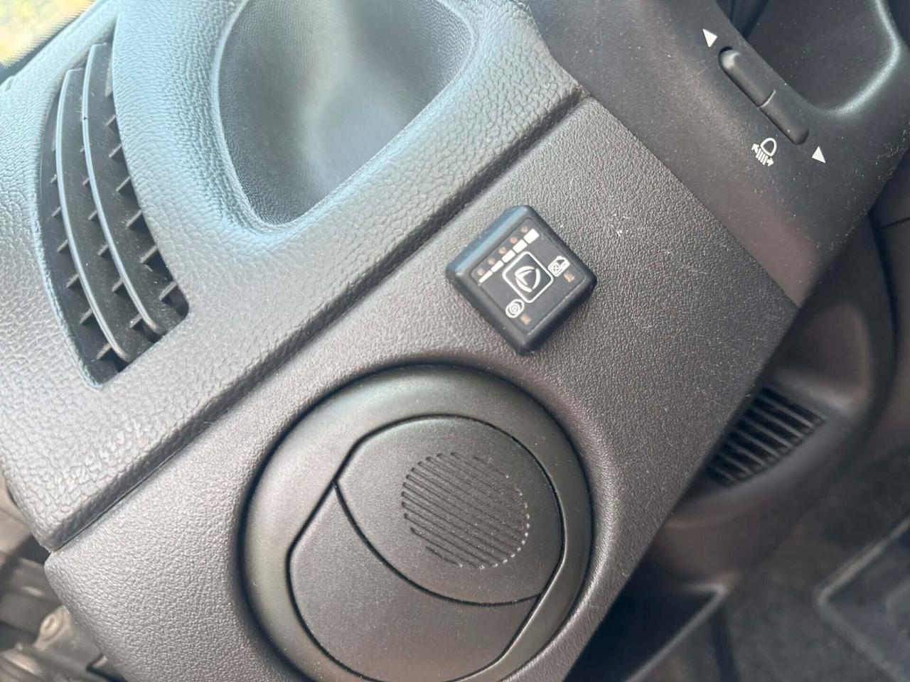 Fiat Punto 1.2 Benz/GPL 2005 Con Carrello Omologato