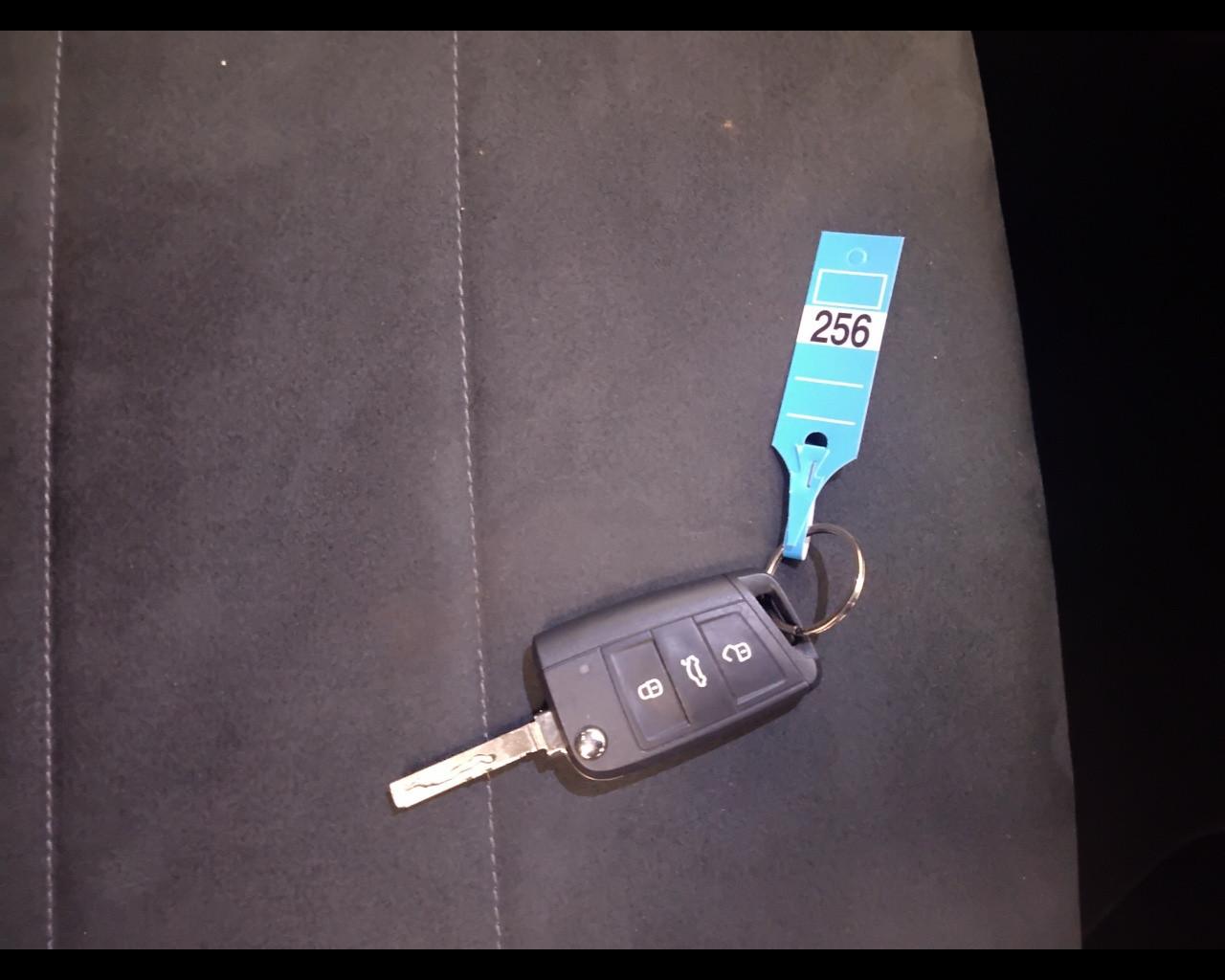 VOLKSWAGEN T-Roc I 2022 - T-Roc 1.0 tsi Style 115cv