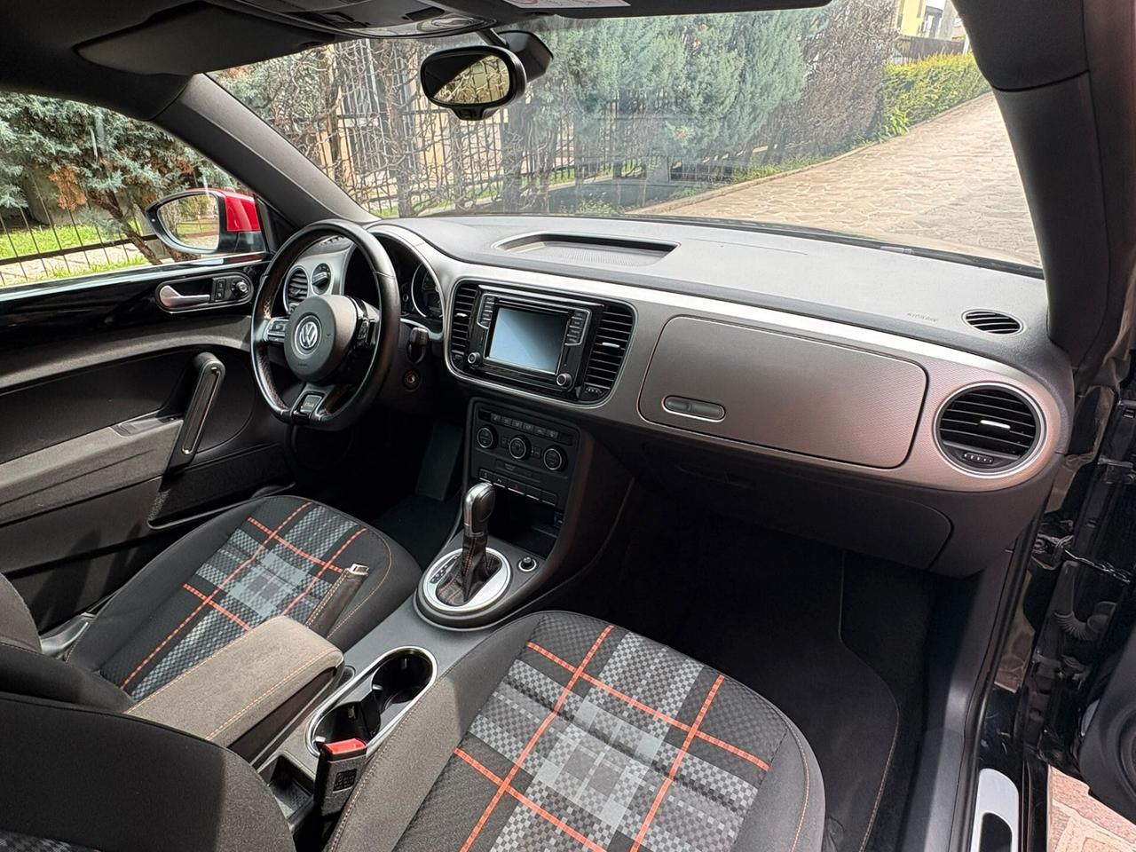 Volkswagen Maggiolino 1.2 TSI Club DSG NAVY TELECAMERA
