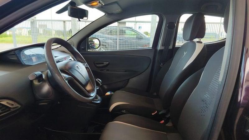 Lancia Ypsilon 1.2 69cv Elefantino