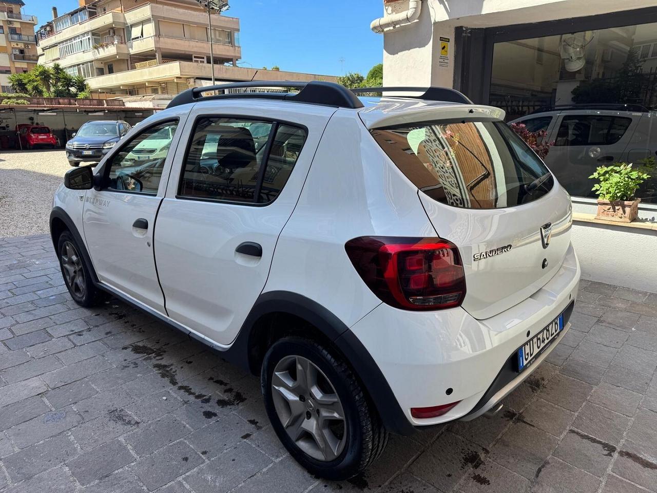 DACIA Sandero Stepway 1.0 TCe 100CV ECO-G 15th Ann