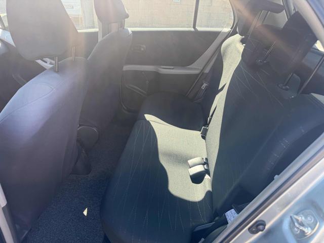 TOYOTA Yaris 108,985km 1.3 5p Sol senza nessun lavoro da fare