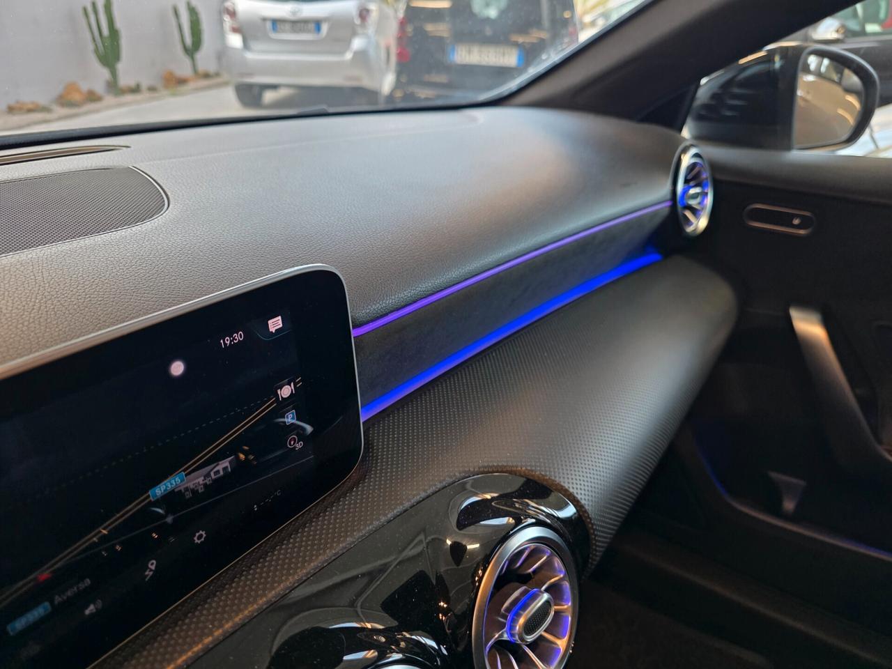 Mercedes-benz A 200 d Automatic Premium AMG