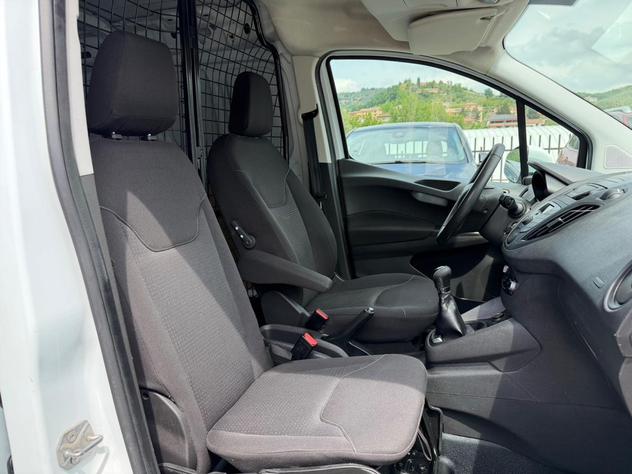 Ford Transit Courier 1.5 TDCi 75CV Van Entry