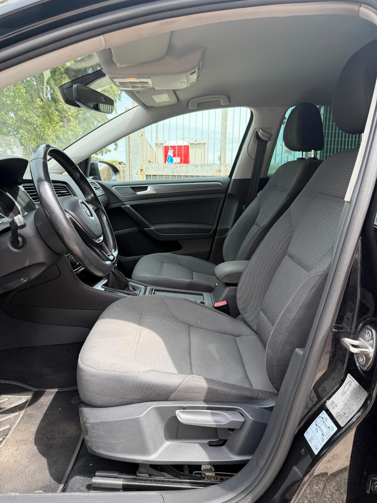Volkswagen Golf 1.6 TDI 115 CV 5p. Business BlueMotion Technology