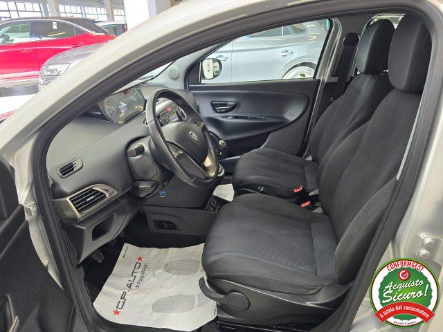 LANCIA Ypsilon 1.2 69 CV 5 porte Gold