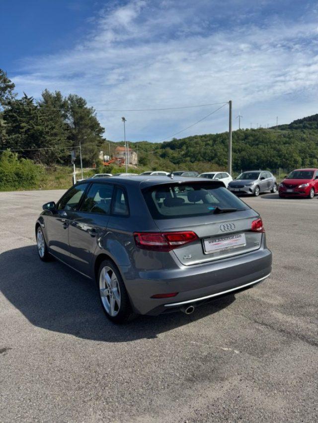 AUDI A3 1.6 TDI S tronic Sport