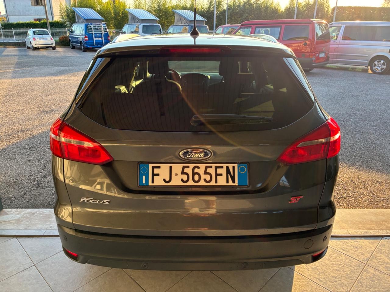 Ford Focus 1.5 TDCi 120 cv Powershift SW Titanium